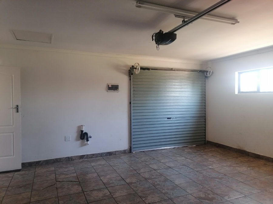 3 Bedroom Property for Sale in Bloemspruit Free State